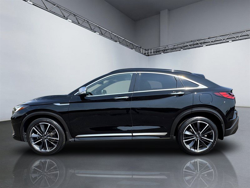 Used 2023 INFINITI QX55 Luxe w/ Accent Package AWD/4WD image 2