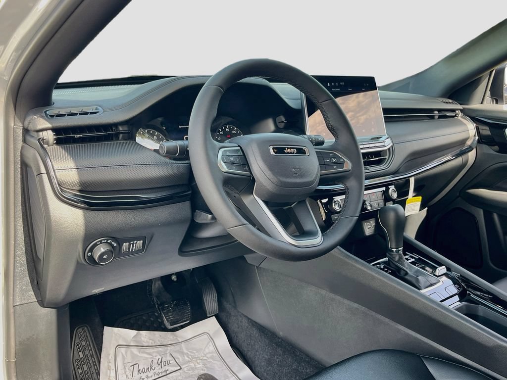 New 2026 Jeep Compass Latitude AWD/4WD image 9