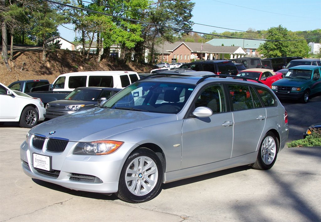 Used 2007 BMW 328xi Wagon AWD/4WD image 3