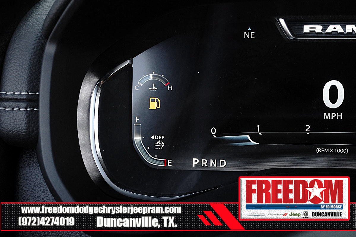 New 2026 RAM 4500 4x4 Crew Cab DRW w/ Laramie Trim Package image 31
