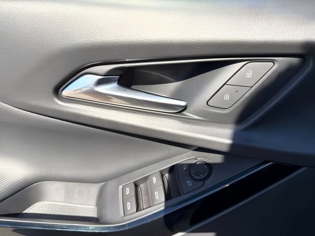 Used 2025 Chevrolet Equinox LT w/ Safety and Technology Package FWD image 15