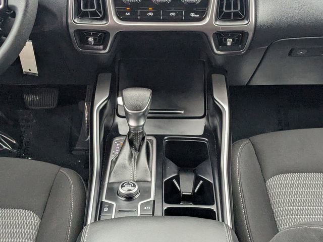 Used 2023 Kia Sorento LX image 19