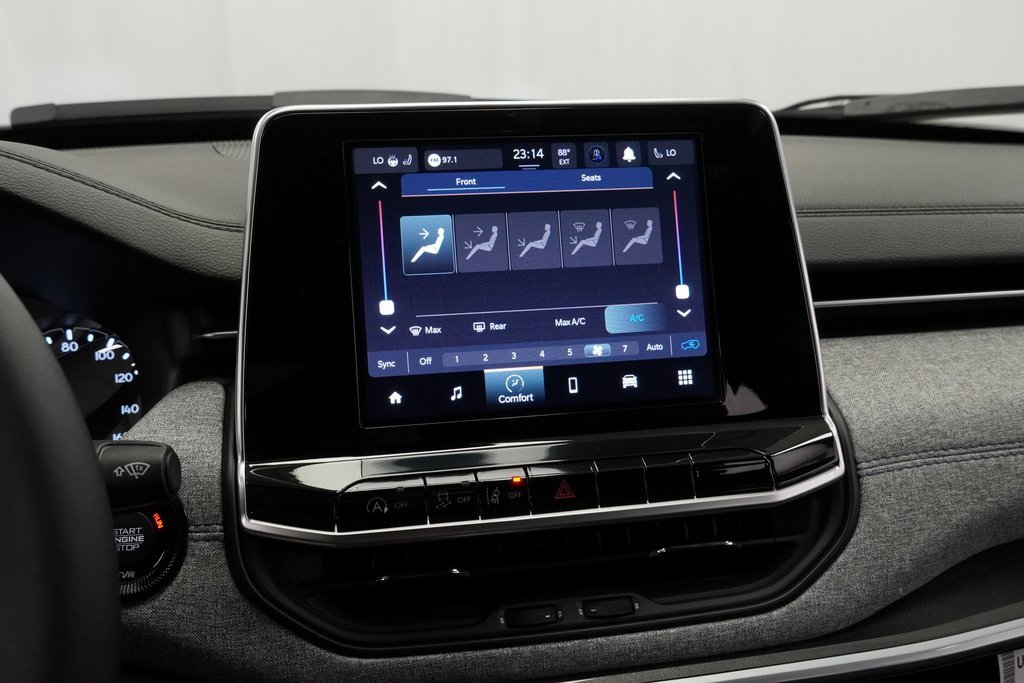 Certified 2025 Jeep Compass Latitude w/ Convenience Group image 24