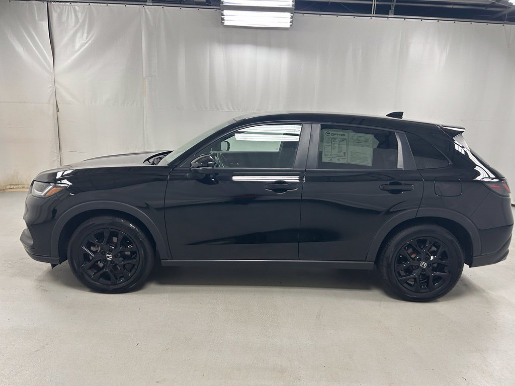 Used 2024 Honda HR-V Sport image 8
