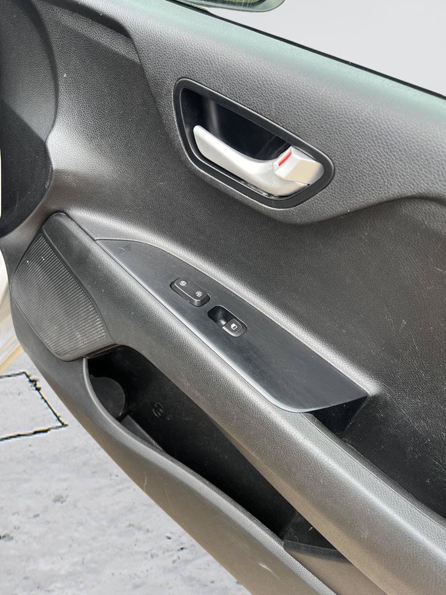 Used 2018 Kia Rio S FWD image 15