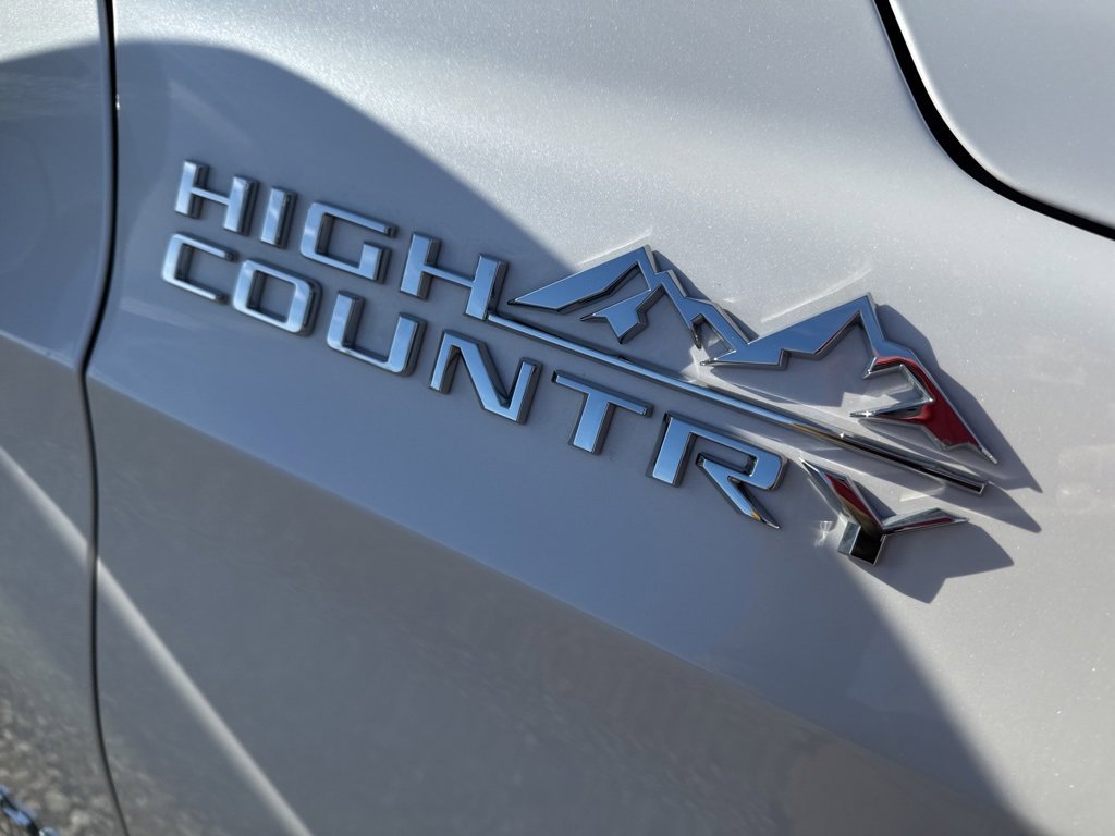 Used 2025 Chevrolet Tahoe High Country w/ Sun And Tow Package image 39