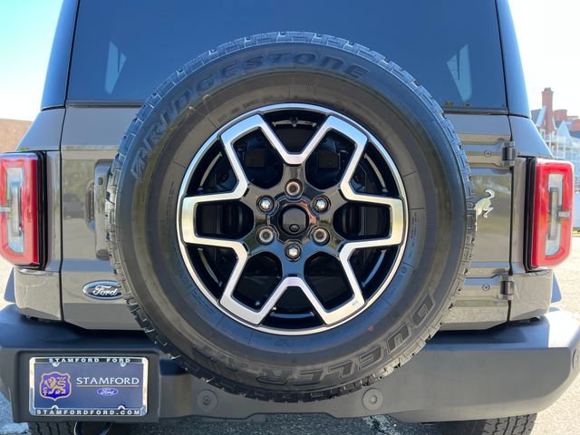 Used 2025 Ford Bronco Outer Banks AWD/4WD image 16