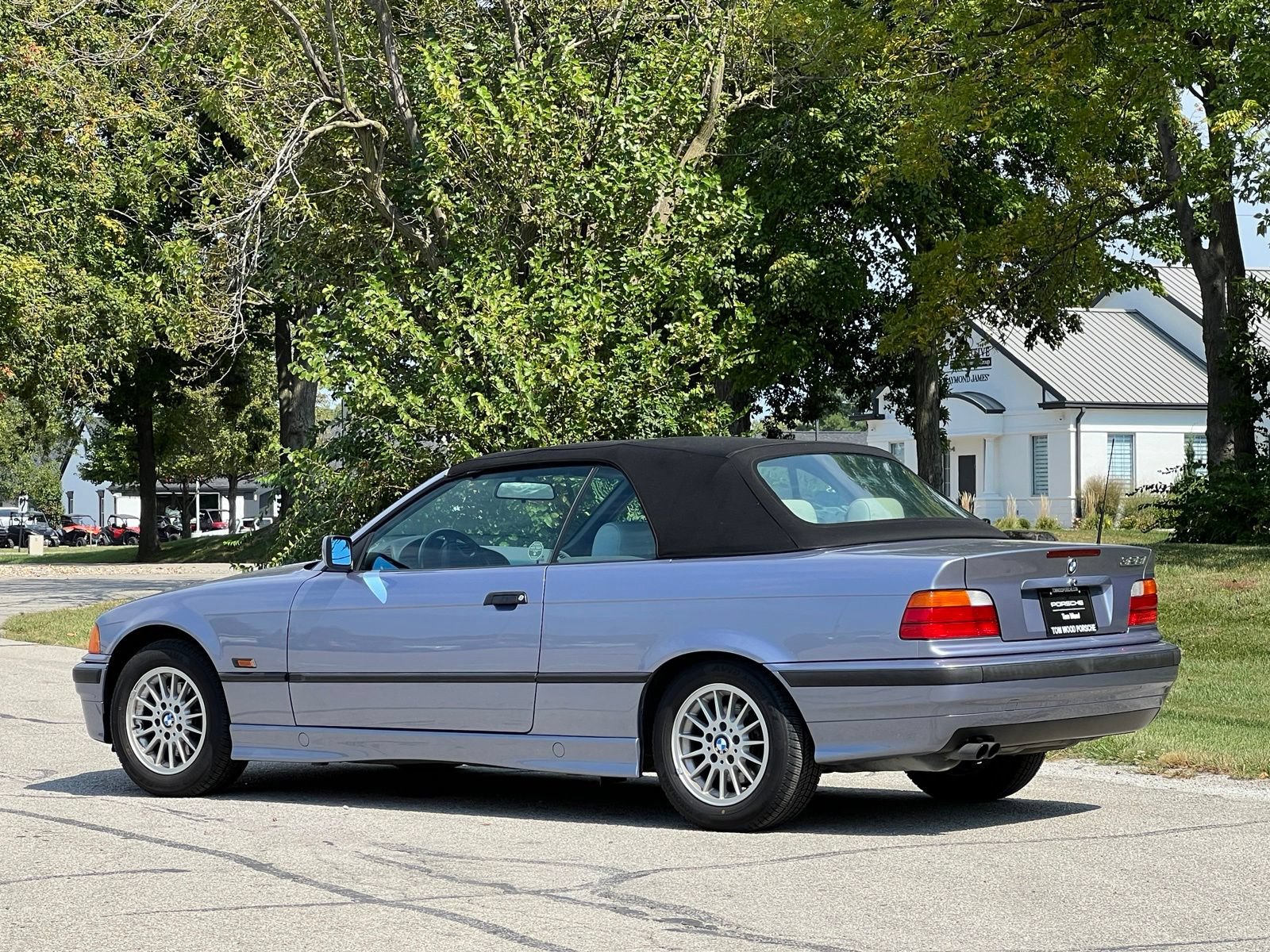 Used 1996 BMW 328i Convertible RWD image 3