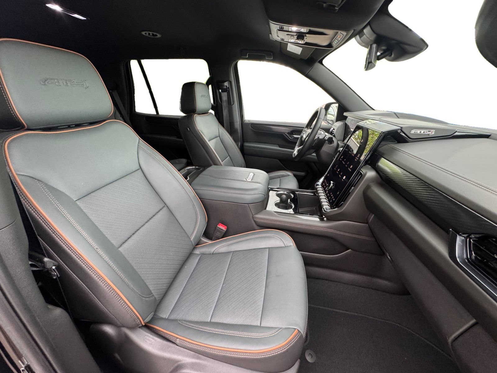 Certified 2025 GMC Yukon AT4 AWD/4WD image 15