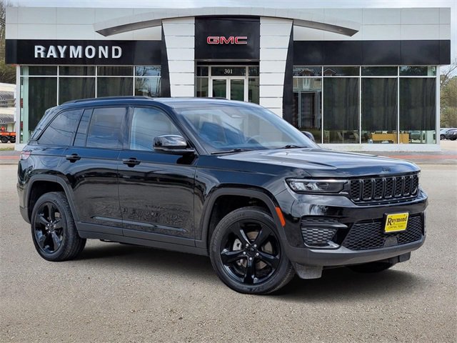 Used 2024 Jeep Grand Cherokee Altitude