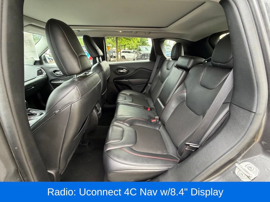Used 2021 Jeep Cherokee Trailhawk w/ Sun, Sound & Nav Group AWD/4WD image 18