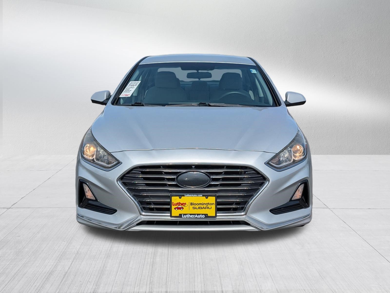 Used 2018 Hyundai Sonata SE FWD image 2