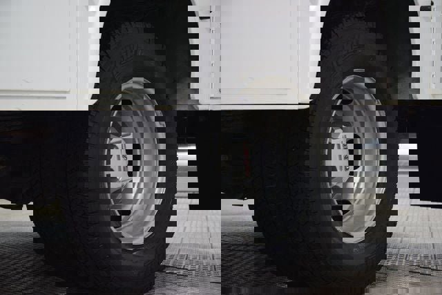 Used 2024 GMC Sierra 3500 Pro w/ Convenience Package image 18