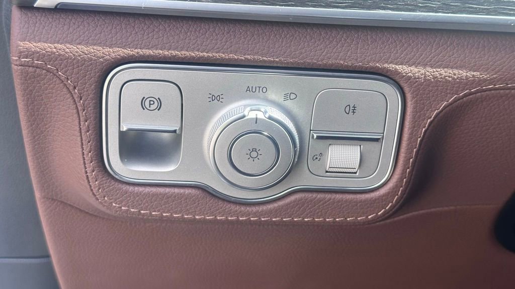Used 2024 Mercedes-Benz GLE 350 4MATIC image 18