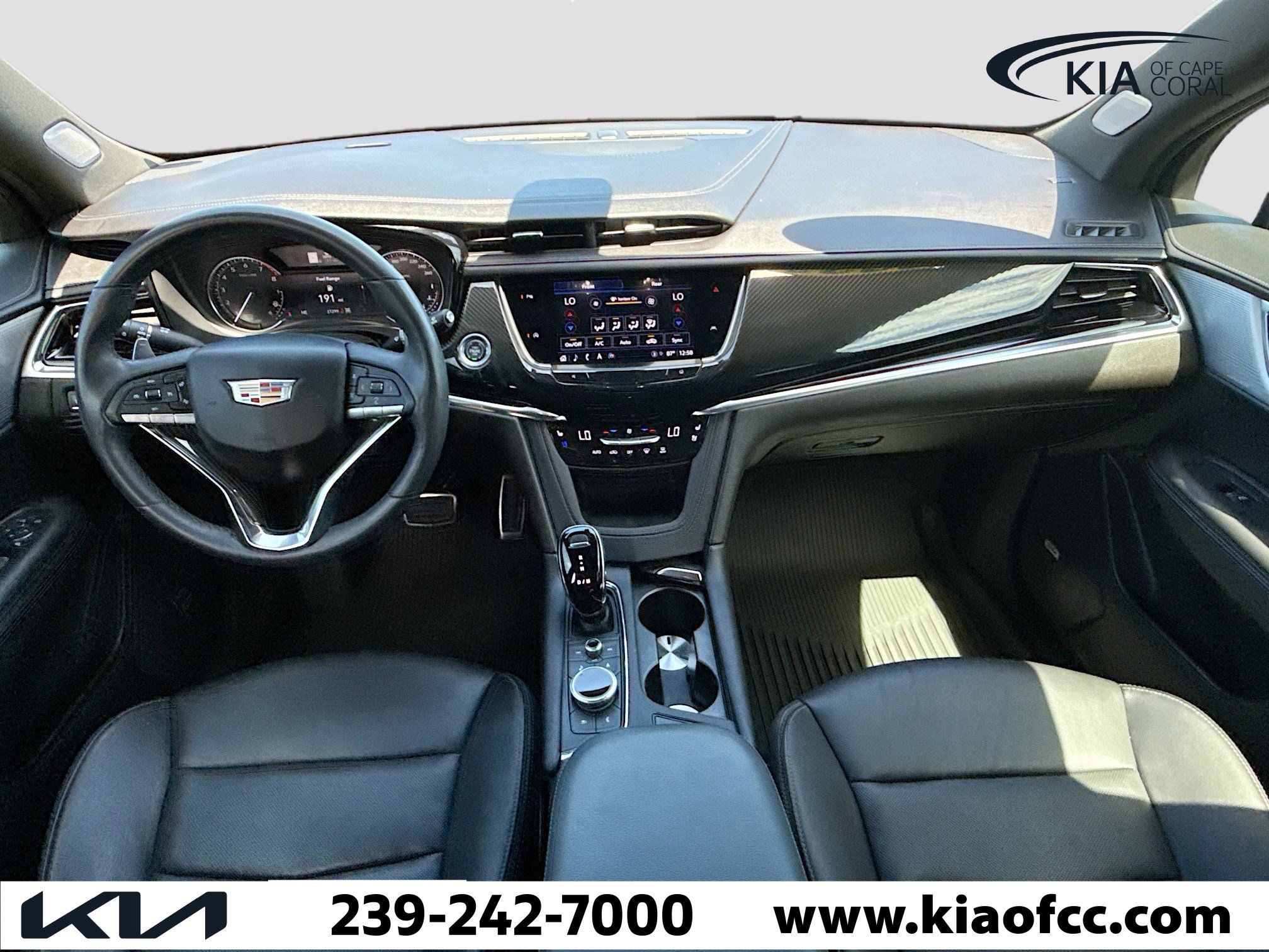 Used 2023 Cadillac XT6 Sport w/ LPO, Floor Liner Package image 16