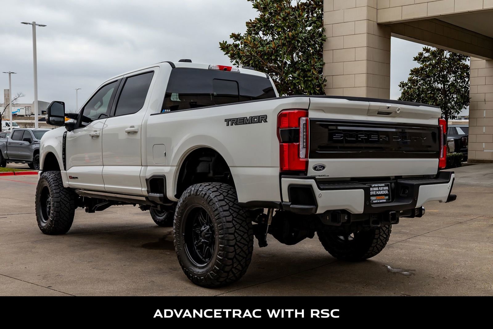 Used 2025 Ford F250 Platinum w/ Tremor Off-Road Package image 7