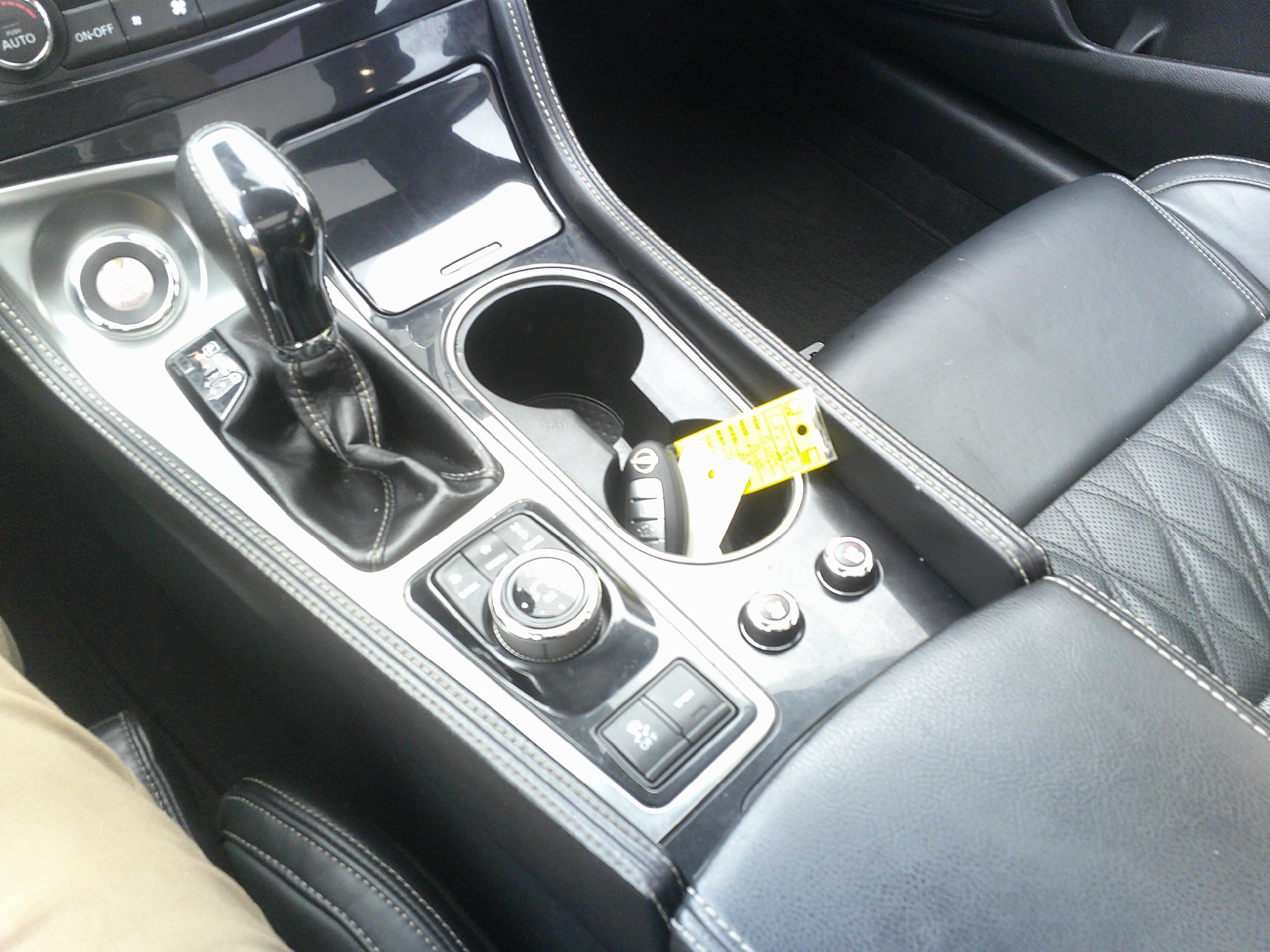 Used 2023 Nissan Maxima Platinum w/ Sport Mat Group FWD image 29