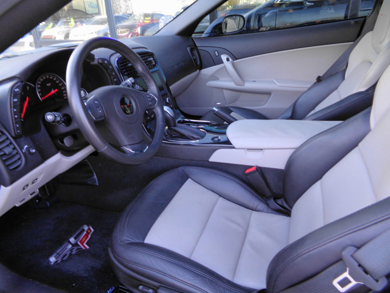 Used 2013 Chevrolet Corvette Grand Sport w/ 2LT Preferred Equipment Group image 10