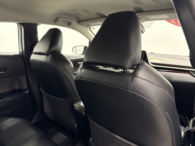 Used 2022 Toyota C-HR Limited image 11