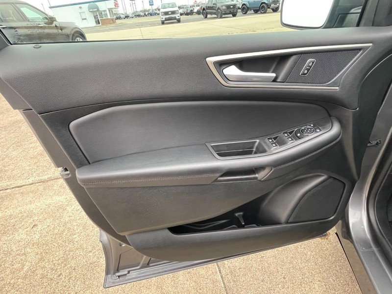 Used 2024 Ford Edge SEL w/ Convenience Package image 24