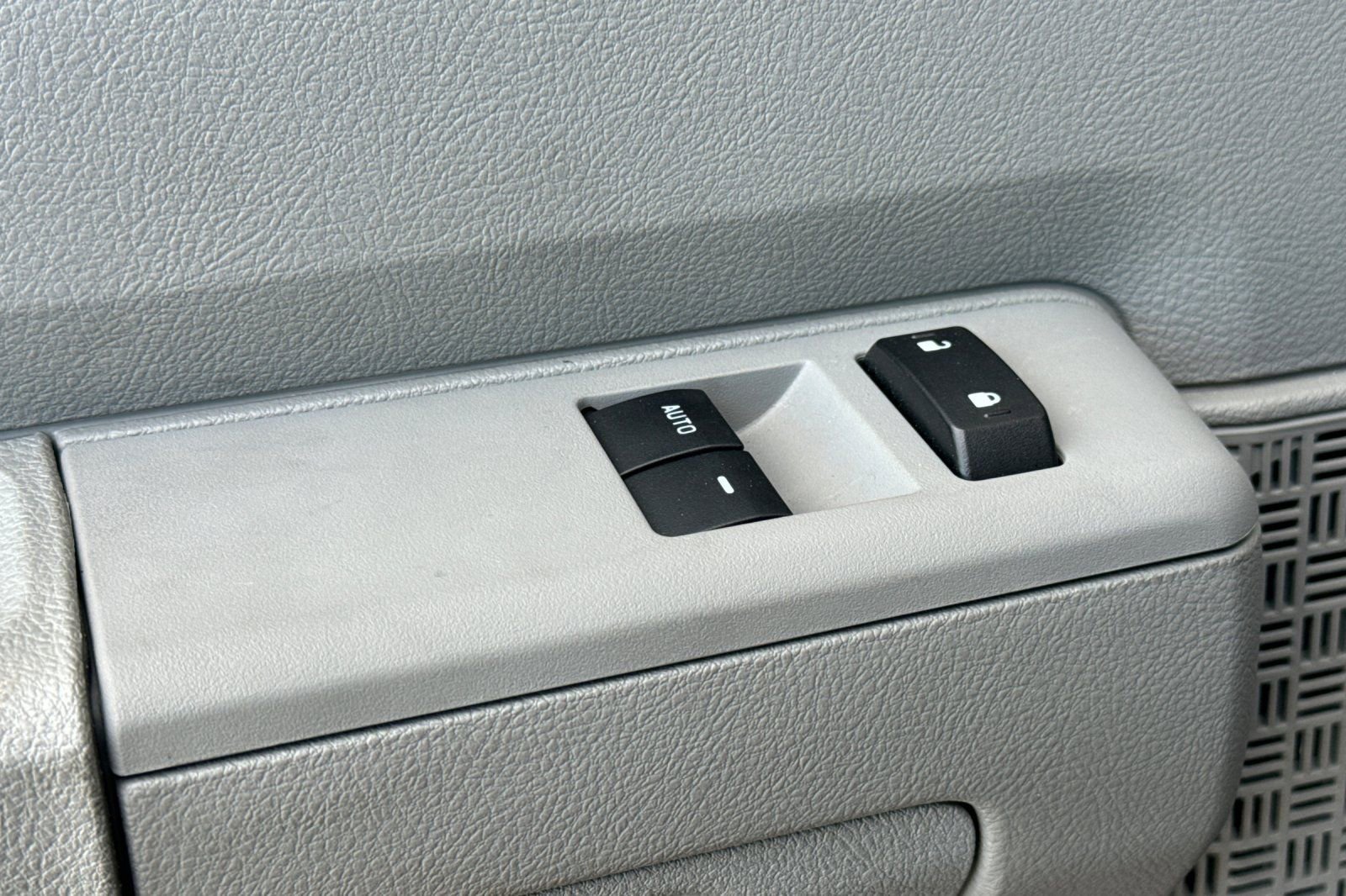 New 2026 Ford E-350 and Econoline 350 Super Duty w/ Power Equipment Group image 12