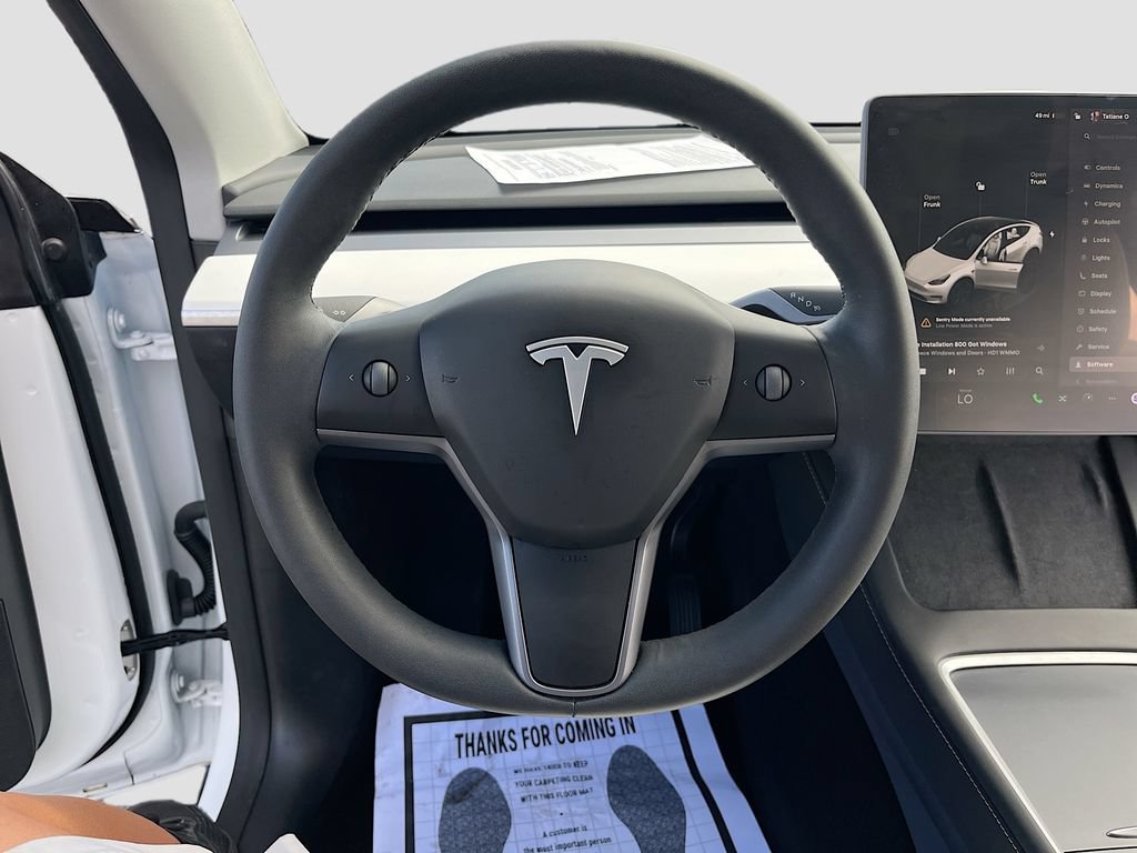 Used 2024 Tesla Model Y Long Range AWD/4WD image 10