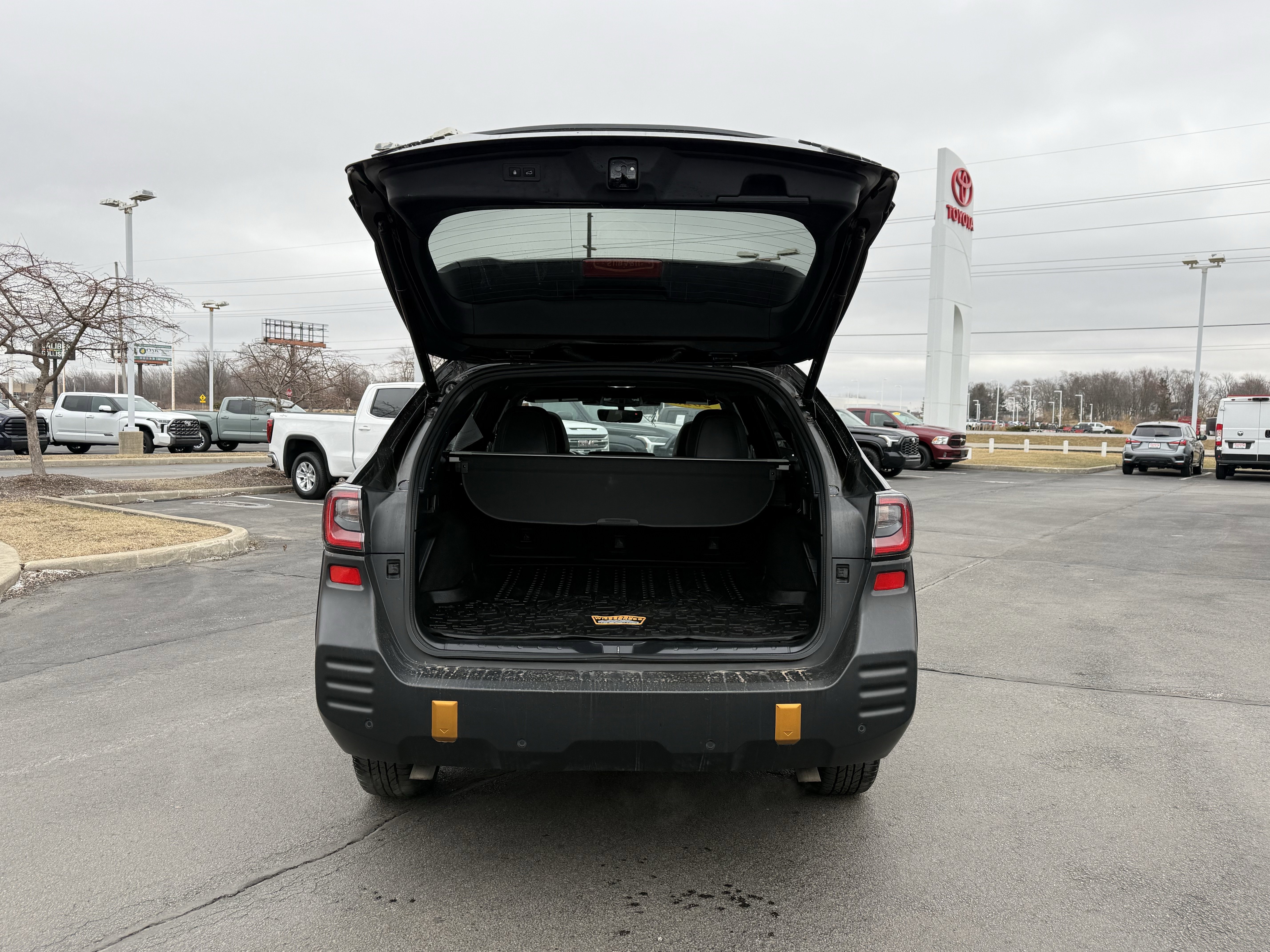 Used 2023 Subaru Outback Wilderness image 8