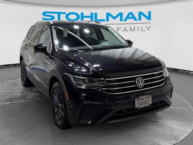 Certified 2022 Volkswagen Tiguan SE FWD image 1