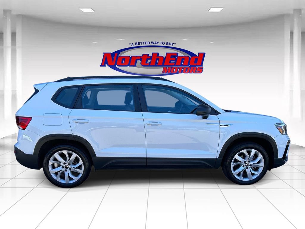 Used 2023 Volkswagen Taos S AWD/4WD image 2