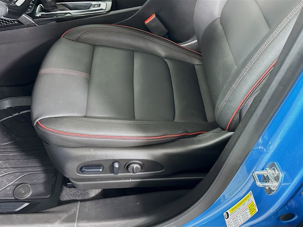 Used 2025 Chevrolet TrailBlazer RS AWD/4WD image 22