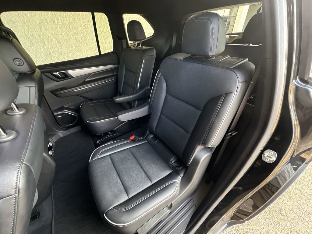 Certified 2025 Buick Enclave Preferred image 25