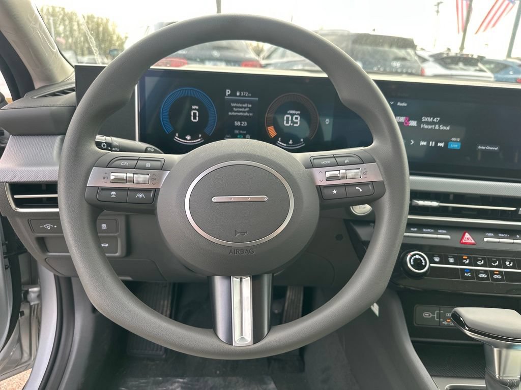 Used 2026 Hyundai Sonata SE FWD image 18