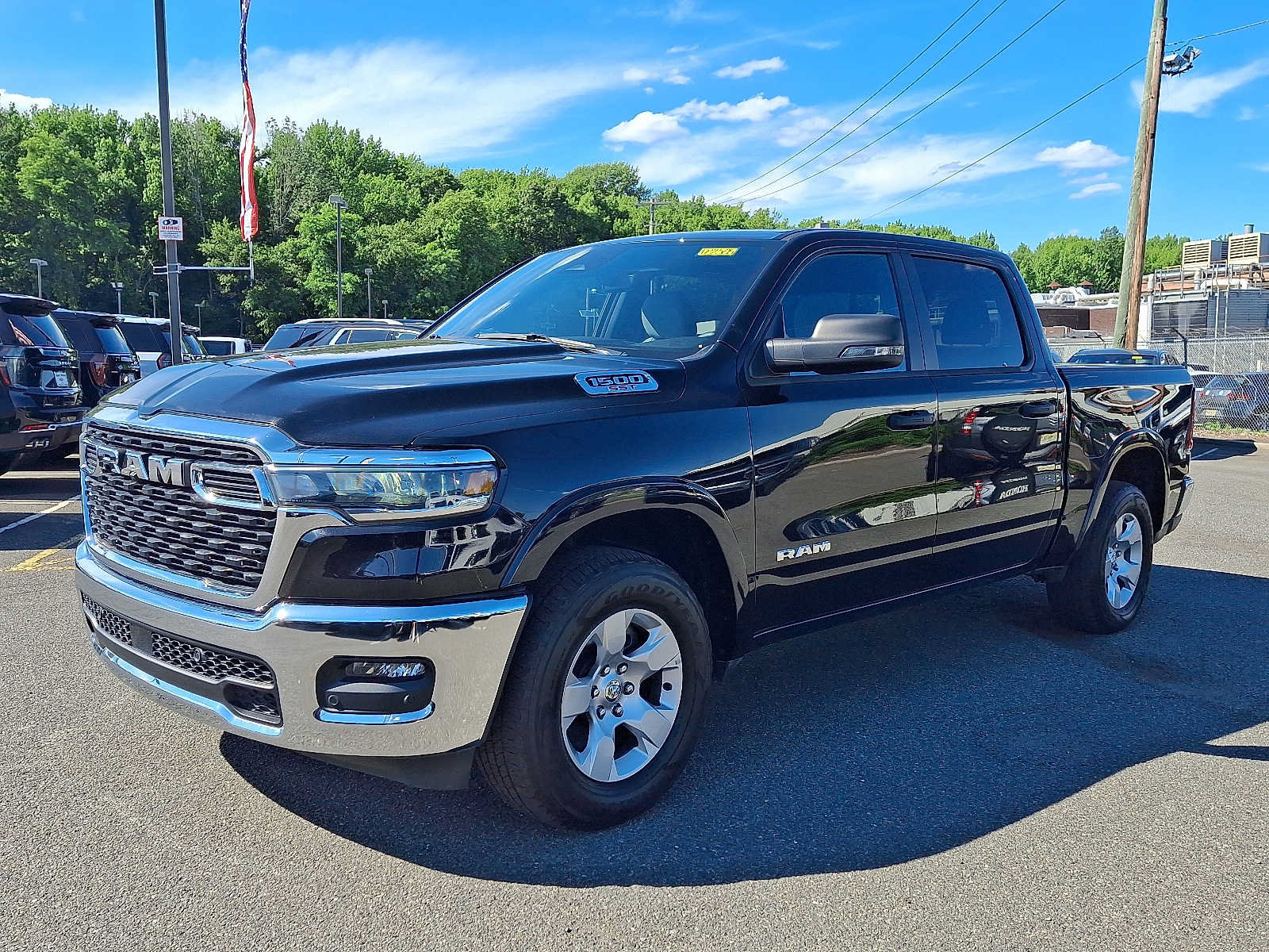 Used 2025 RAM 1500 Big Horn AWD/4WD image 3