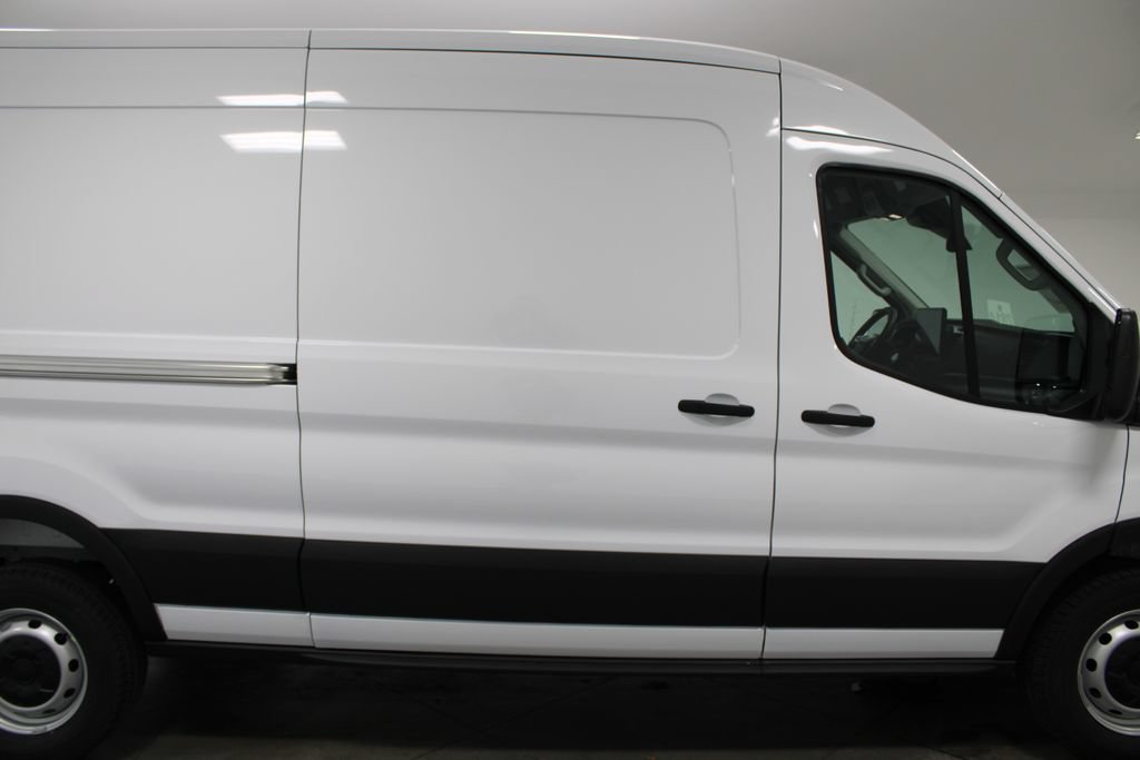 New 2026 Ford Transit 250 148 Medium Roof w/ Load Area Protection Package RWD image 10