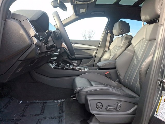 Used 2025 Audi Q5 2.0T Premium image 13