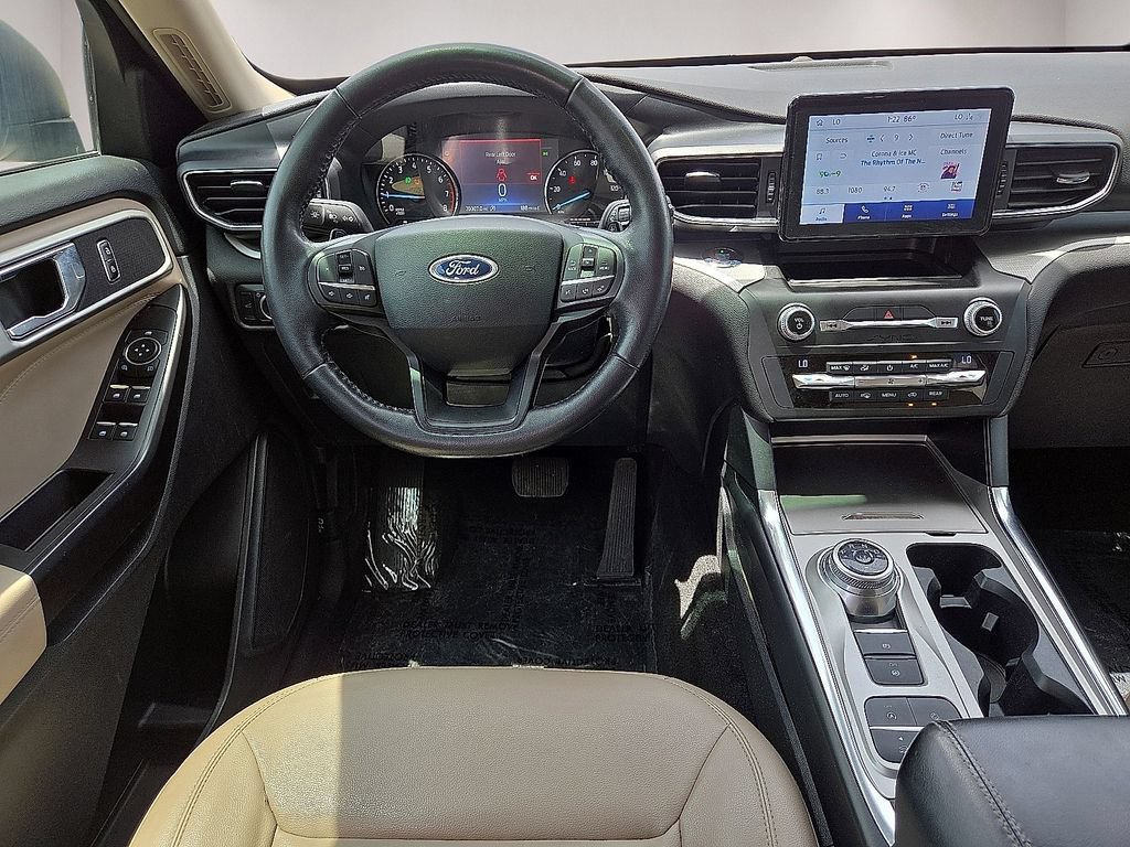 Used 2020 Ford Explorer XLT w/ Equipment Group 202A RWD image 21