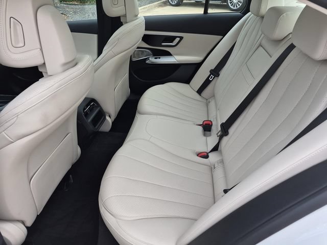 Used 2025 Mercedes-Benz E 350 Sedan image 17