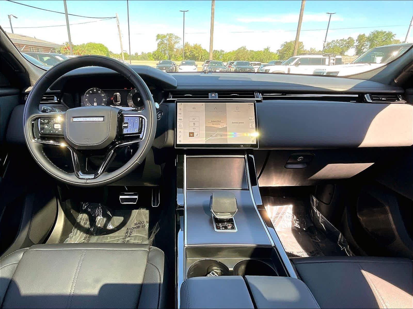 New 2026 Land Rover Range Rover Velar Dynamic SE AWD/4WD image 7