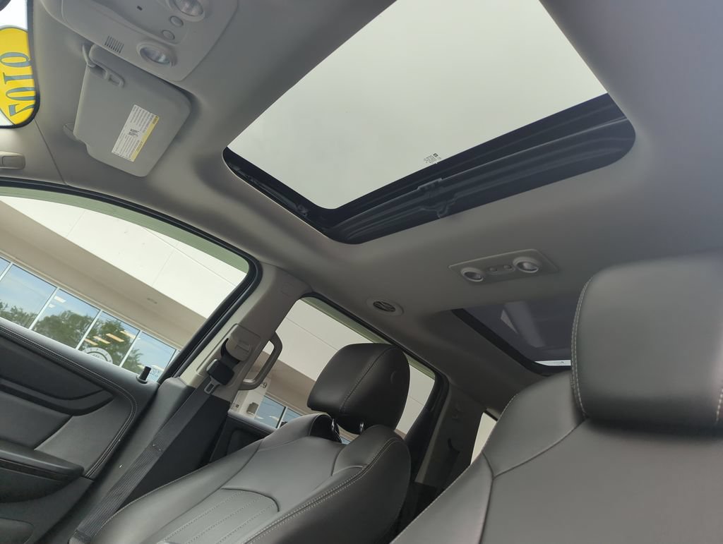 Used 2016 Chevrolet Traverse LTZ FWD image 26