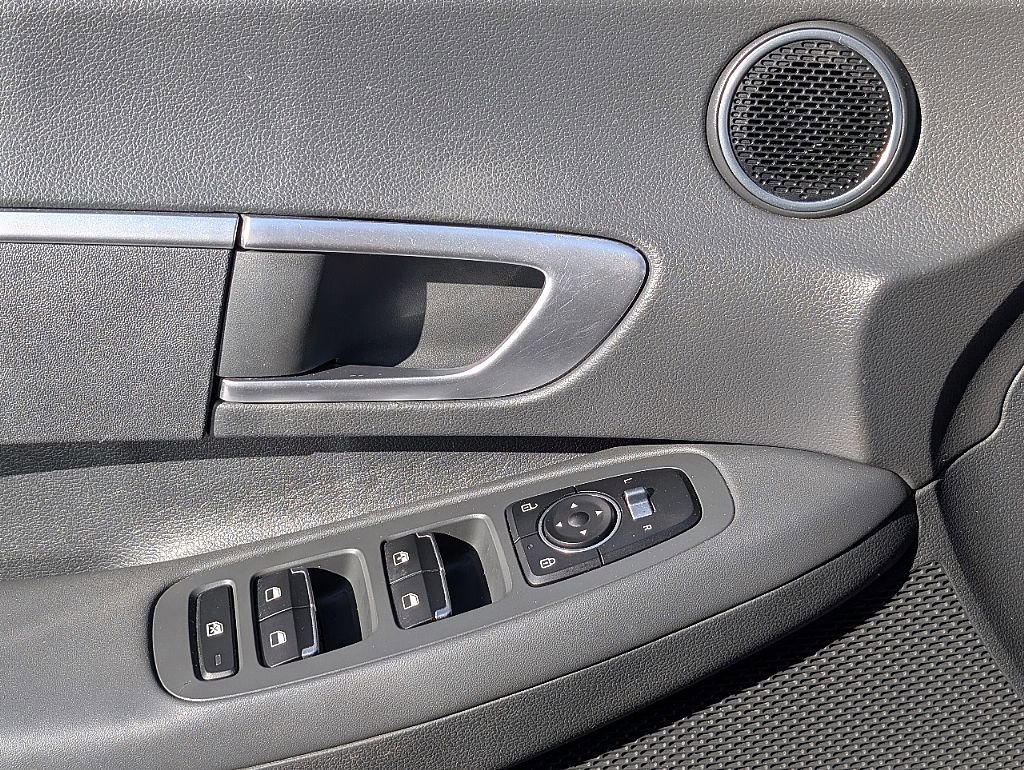 Used 2020 Hyundai Sonata SE FWD image 30