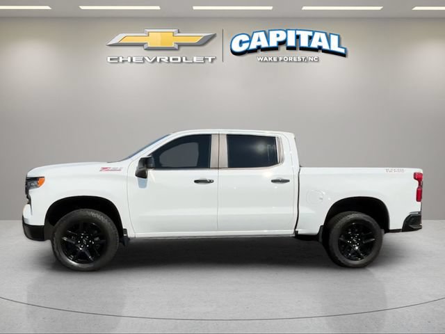 Used 2025 Chevrolet Silverado 1500 LT Trail Boss w/ Convenience Package II AWD/4WD image 2