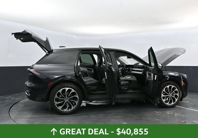 Used 2024 Lincoln Nautilus Reserve AWD/4WD image 51