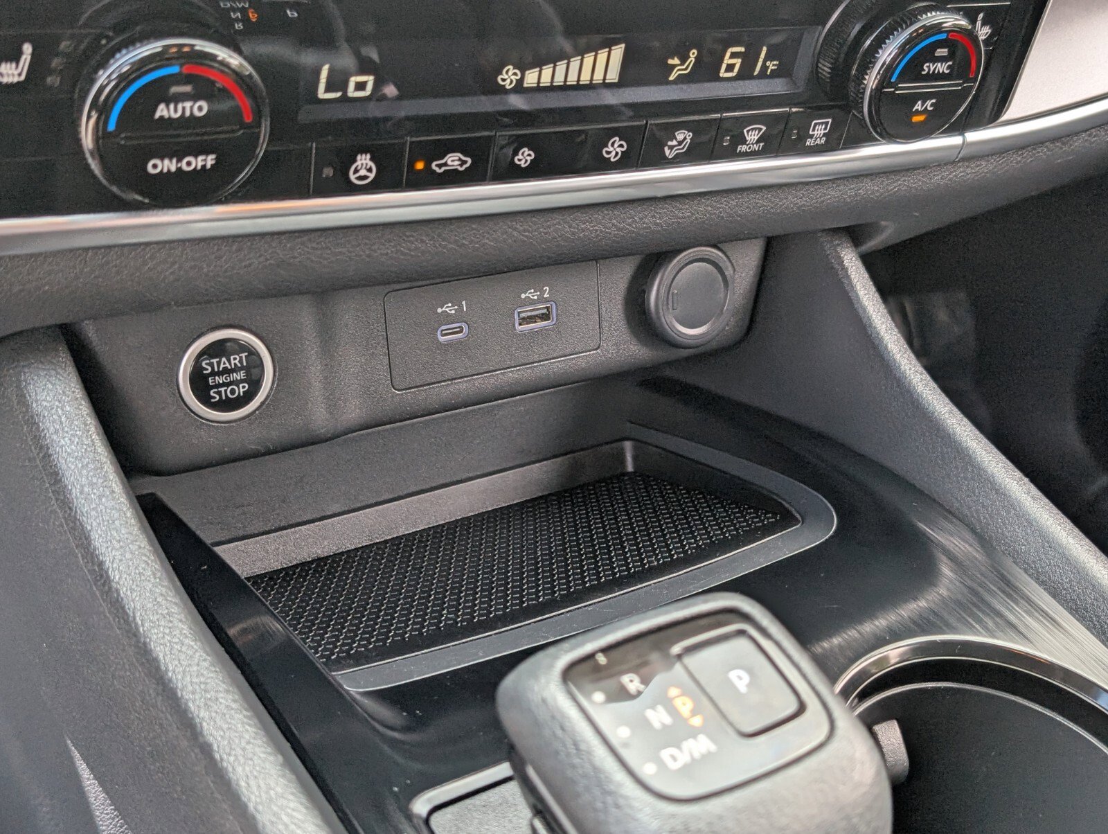 Used 2022 Nissan Rogue SV w/ SV Premium Package image 24