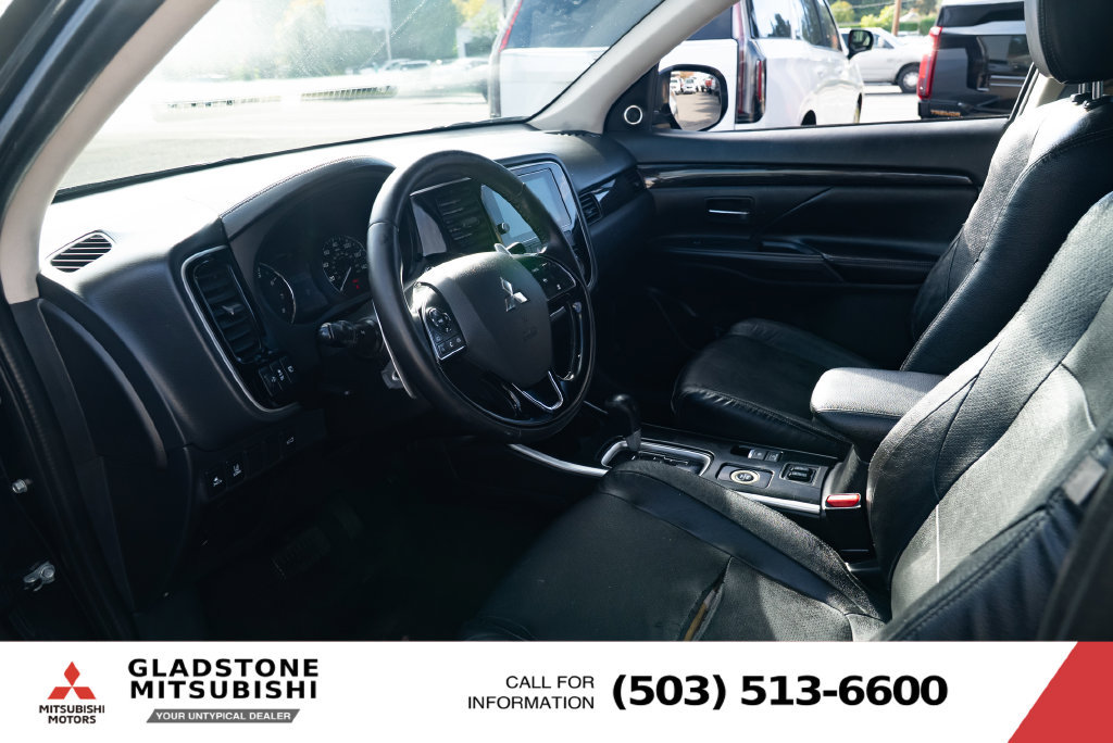 Used 2018 Mitsubishi Outlander GT AWD/4WD image 21