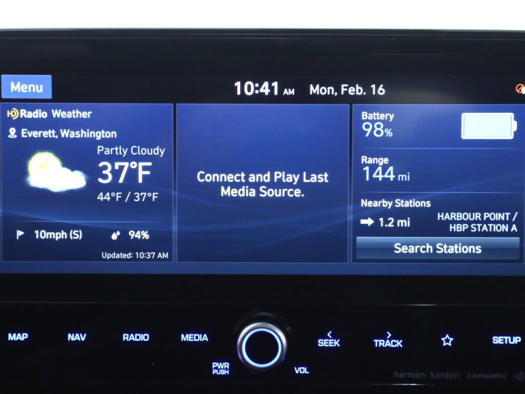 Used 2020 Hyundai Ioniq Limited image 16