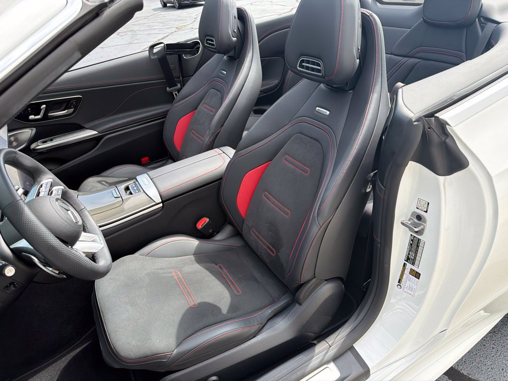 Used 2025 Mercedes-Benz CLE 53 AMG 4MATIC Cabriolet image 42