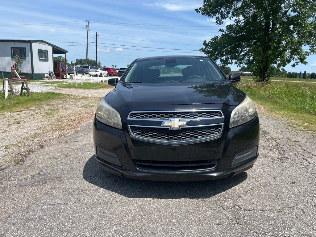Used 2013 Chevrolet Malibu Eco w/ Power Convenience Package FWD image 2