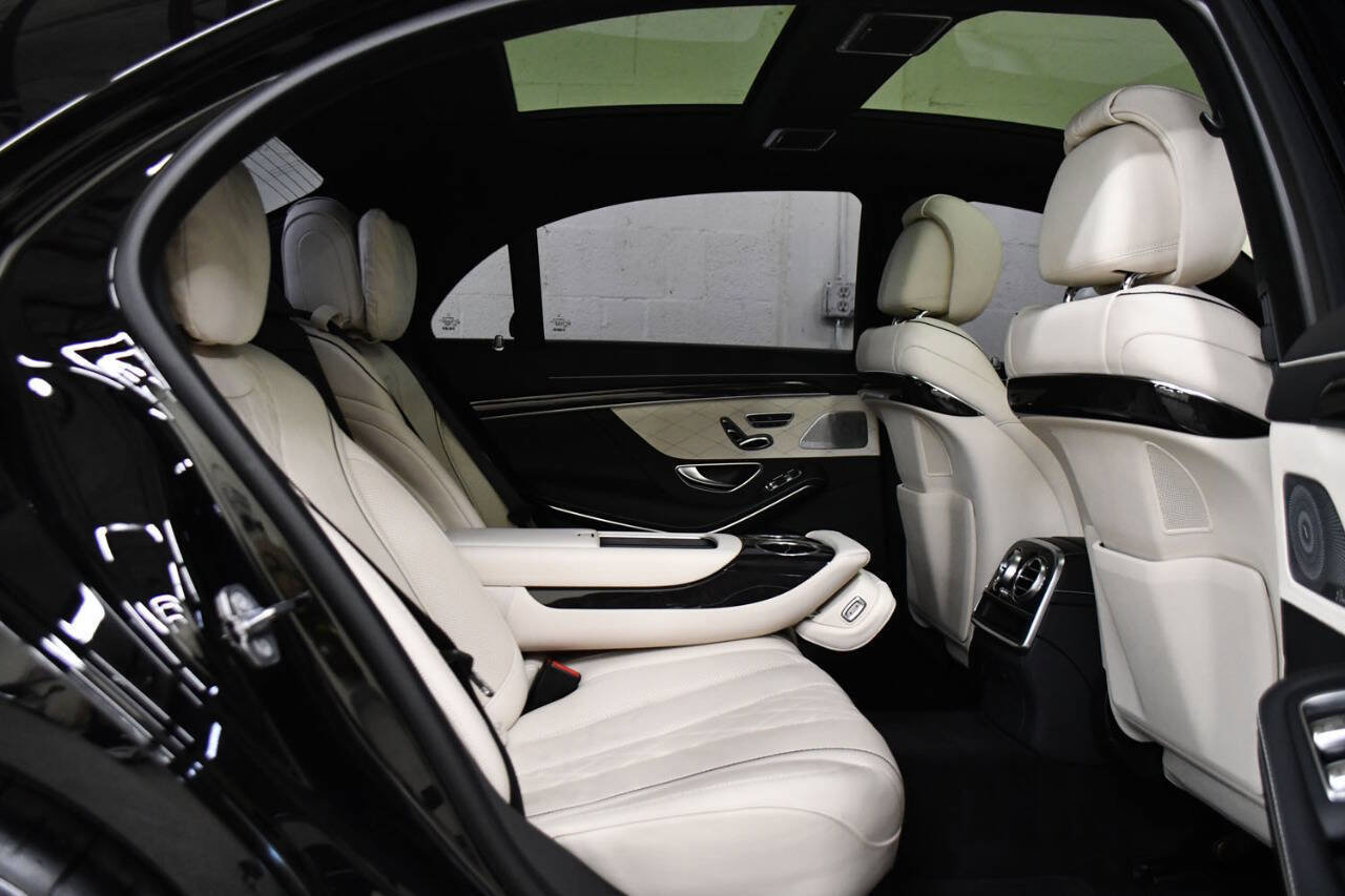 Used 2019 Mercedes-Benz S 560 4MATIC Sedan image 16