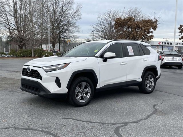 Used 2022 Toyota RAV4 XLE