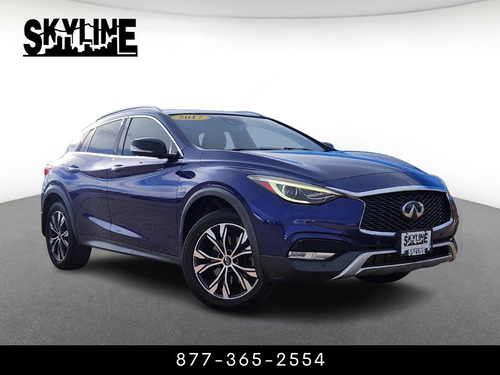 Used 2017 INFINITI QX30 Premium w/ Technology Package image 1